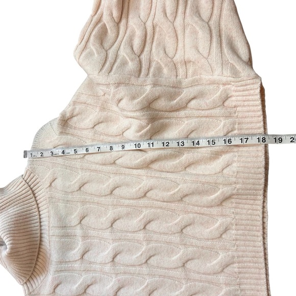 Lili Sidonio Molly Bracken Cable Knit Batwing Turtleneck Sweater- Size M/L - Picture 8 of 9